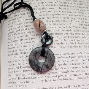 Elegant Black and Gray Pendant Necklace